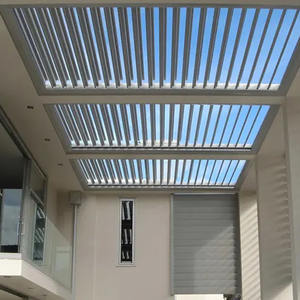 Op maat gemaakte intrekbare slimme automatische buitenpergola, modern design elektrische waterdichte aluminium louvre-<span class=keywords><strong>pergola</strong></span> voor de tuin - Product Image 2