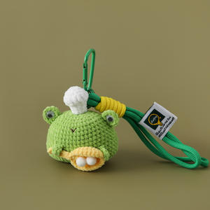 Sac de poupée <span class=keywords><strong>au</strong></span> crochet fait à la main pendentifs <span class=keywords><strong>saison</strong></span> <span class=keywords><strong>2</strong></span> <span class=keywords><strong>série</strong></span> suspendue grenouille suspendu mousquetons de poisson moche décor de noël en gros - Product Image 3