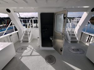 Bateau de travail en alliage d'aluminium de 18 m (60 pieds), capacité de 16 tonnes, barge de transport rapide, navire de débarquement pour les trajets entre îles, à vendre - Product Image 5