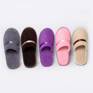 Zapatilla de hotel de alta calidad de grado superior con logotipo personalizado, zapatilla de toalla de algodón de suela gruesa para Navidad y <span class=keywords><strong>A</strong></span>ño Nuevo, venta al por mayor - Product Image 1