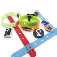 Usine souple et étanche Logo personnalisé Festival Bracelet en silicone Bracelet de haute qualité Bracelet promotionnel Bracelet cadeau