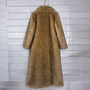 Cappotto Invernale da Donna in Pelliccia Sintetica con Collo Esteso - Product Image 5