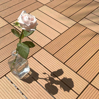 Terrasse extérieure en bois composite WPC brun clair, terrasse en bois massif pour l'extérieur, installation facile