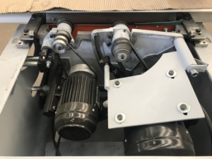 Scie à panneaux compacte 1600*375mm pour le traitement du MDF, du PVC, du panneau de particules, du contreplaqué et d'autres matériaux - Product Image 4