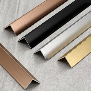 <span class=keywords><strong>Profilé</strong></span> <span class=keywords><strong>de</strong></span> finition en aluminium brossé anodisé sur mesure en forme <span class=keywords><strong>de</strong></span> L pour <span class=keywords><strong>transition</strong></span> mur-<span class=keywords><strong>sol</strong></span> et bordure d'angle - Product Image 1