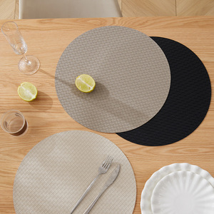 Mantel Individual Redondo de PVC Estilo Nórdico, Aislante del Calor, Resistente al Aceite y a las Manchas, para Uso en la Mesa de Comedor - Product Image 2