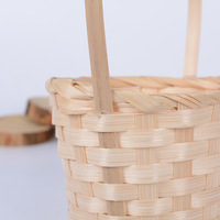 Panier de rangement portable en bambou tressé, style moderne et minimaliste, avec poignée, pour la cueillette, les pique-niques et le transport de légumes, provenant du Guangxi