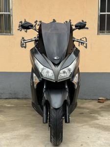 Kymco Xciting 250cc Scooter a Gas Monocilindrico Raffreddato a Liquido, Guida Fluida, Ruote Grandi, Scooter Maxi per Touring Urbano - Product Image 5
