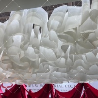 Papier texturé Muwei en forme de vague pour décoration suspendue au plafond de mariage