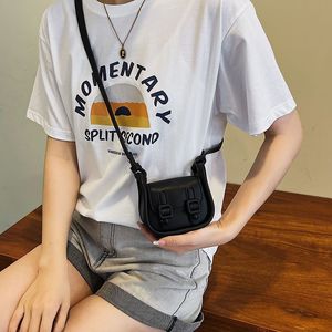 Sac bandoulière homme en PU, petit format carré, style urbain, polyvalent, tendance, mode niche, automne 2025, polyester - Product Image 5