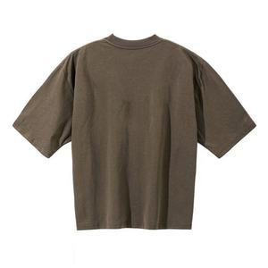 Découvrez le T-shirt en coton surdimensionné pour homme - Tee-shirt vintage délavé pour un look décontracté et élégant - Product Image 6