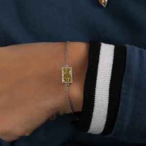 Pulsera de Moissanita con Forma de Mariposa, Corte Radiante, Chapada en Plata de Ley 925, con Brillo CVD Amarillo, Joyería para Regalo de Aniversario - Product Image 1