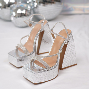 Sandalias de Tacón Súper Alto con Plataforma Impermeable, Punta Cuadrada con Pedrería, Modelo Sexy de Verano 2024 - Product Image 5