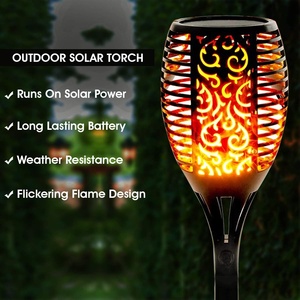 Luces Solares de Jardín para Exteriores con 96 LED, IP65 Impermeables, Diseño de Llama de Fuego, Recargables y con Sensor de Luz - Product Image 3
