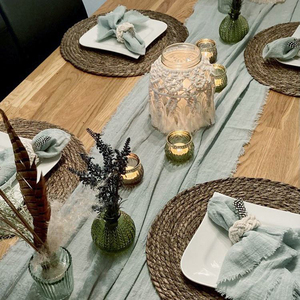 Chemin de table en polyester tissé blanc Wabi-Sabi avec un design fait main personnalisable pour une décoration de maison et d'hôtel de haute qualité - Product Image 1