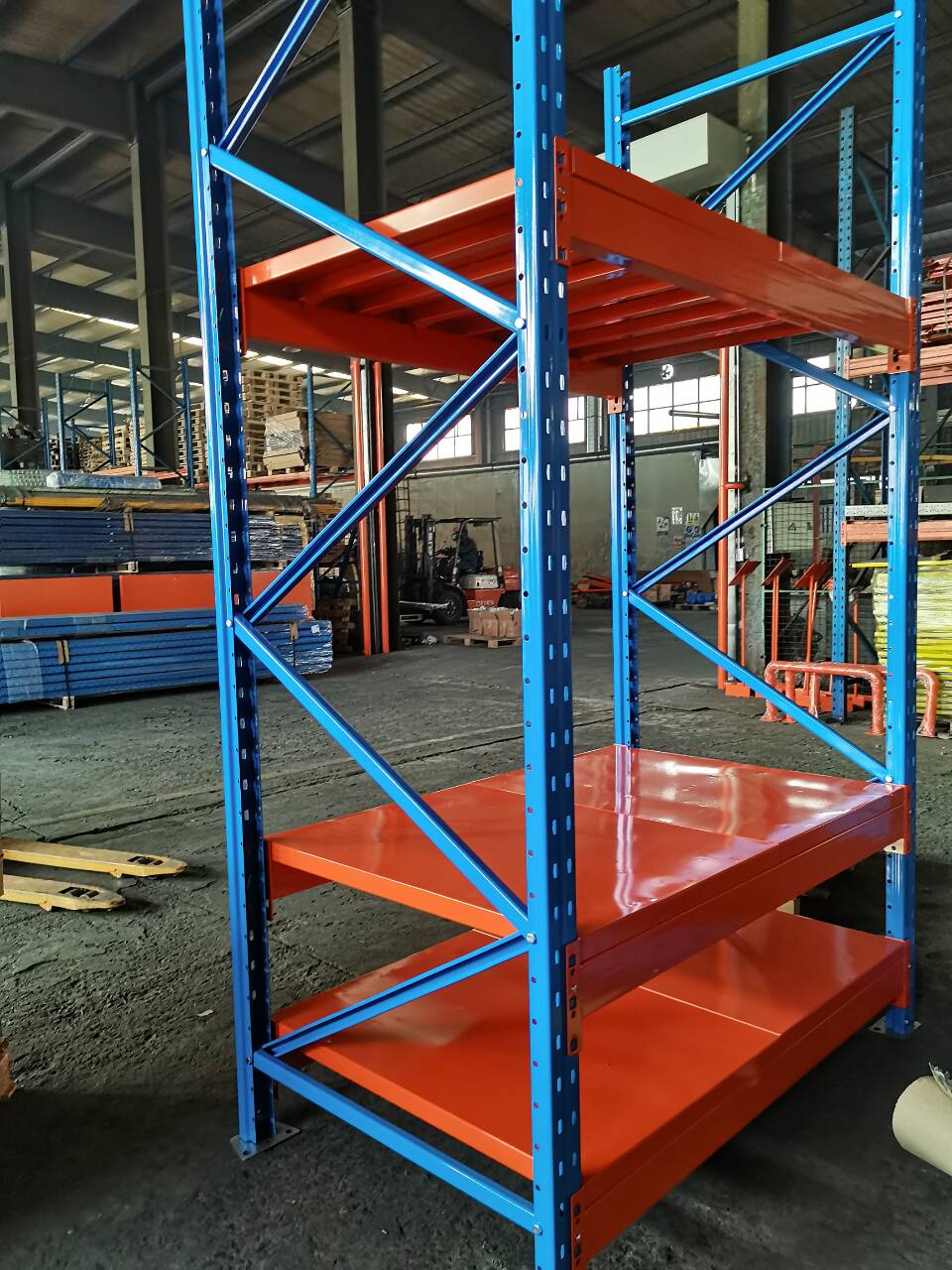 Factory price industrial heavy duty pallet rack with panel