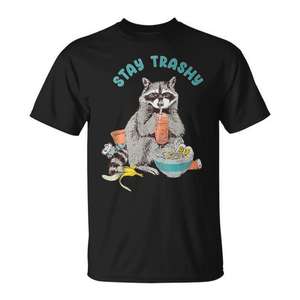 Camiseta Stay Trashy Raccoon para mujer, ropa informal negra con cuello redondo - Product Image 1