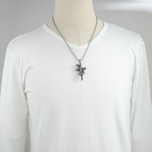 Yunnique – collier avec pendentif croix Cobra en acier inoxydable pour hommes, bijoux de mode de Style Punk rétro - Product Image 3