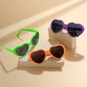 Gafas <span class=keywords><strong>de</strong></span> Sol en Forma <span class=keywords><strong>de</strong></span> Corazón para <span class=keywords><strong>Despedida</strong></span> <span class=keywords><strong>de</strong></span> <span class=keywords><strong>Soltera</strong></span>, Equipo <span class=keywords><strong>de</strong></span> la Novia, Color Naranja, Rosa, Blanco, Rojo, Verde, Azul - Product Image 1