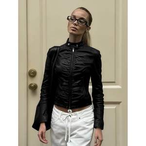 Chaqueta Bomber de Piel Sintética Personalizada para Mujer 2026, Cuello Alto, Cremallera, Estilo Moto, Ropa Urbana de Otoño, Manga Larga, Antiarrugas - Product Image 3