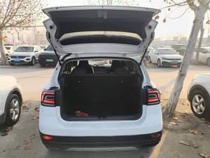 <span class=keywords><strong>Volkswagen</strong></span> <span class=keywords><strong>T</strong></span>-<span class=keywords><strong>Cross</strong></span> Usata del 2023, 1.5 Automatica - Product Image 6