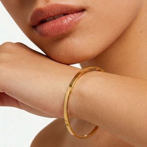 Pulseras y Brazaletes de Bisutería, Sin Comisión de Intermediarios, Grabado Láser Profundo, Regalo Navideño para Mujer, Acabado en Dos Tonos - Product Image 3