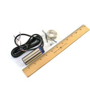 Inductive <strong>Proximity</strong> <strong>Sensor</strong> XS7C1A1PBL2 - Product Image 1