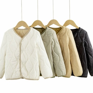 Chaquetas Acolchadas Lisas Personalizadas al por Mayor para Niños - Product Image 1