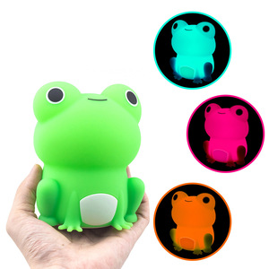 Nouvelle Lampe d'Ambiance en Silicone ABS, Veilleuse de Bureau, Décoration, Chargement USB Intelligent, Dessin Animé Grenouille, Cadeau, Petite, Multicolore - Product Image 4