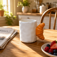 Mug en céramique créatif avec poignée en forme de croissant 3D, tasse à lait pour le petit-déjeuner, décoration de cuisine à domicile, logo personnalisé acceptable