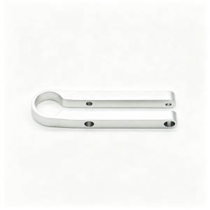 Pieza de chapa metálica mecanizada por CNC/láser de aluminio y acero inoxidable con bandeja perforada y recortes - Product Image 1