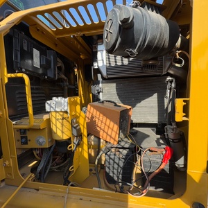 Mini-excavatrice sur chenilles hydraulique d'occasion CAT312D2GC de 12 tonnes, fabrication japonaise de haute qualité, 72 kW, godet de 0,52 m - Product Image 4