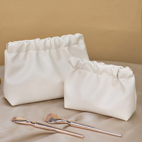 Sac de maquillage pliable en PU personnalisé, imperméable, petite capacité, pratique, léger, sac de voyage portable pour organiser le maquillage