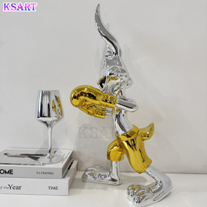 Scultura di Coniglio Pugile Dipinta a Mano e Galvanizzata, Animale Creativo in Stile Cartone Animato per Gallerie, Soggiorni e Decorazioni Domestiche, Artigianato in Resina - Product Image 4