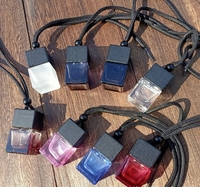 Offre Spéciale 8ml 10ml vide carré Transparent verre voiture diffuseur bouteille suspendu voiture parfum bouteille en verre
