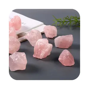 Donfengdoğal enerji şifa pembe kristal işlenmemiş taş Mineral fengshui süslemeleri için gül kuvars ham taş el sanatları hediye