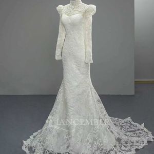 Robe de mariée SFY349 moderne et classique à col montant, broderie en dentelle, manches longues, appliques florales en cristal, traîne chapelle - Product Image 2