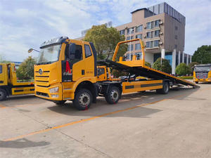 شاحنة سحب FAW 6x2 عالية الجودة بهيكل مسطح قابل للإمالة والانزلاق بحمولة 30 طن - Product Image 6