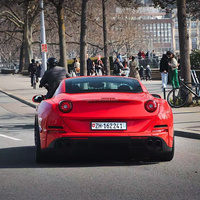 Kit carrosserie en fibre de carbone pour Ferrari California NT N-largo : pare-chocs avant et arrière, jupes latérales, kit largeur de carrosserie