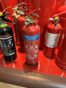 เครื่องดับเพลิงชนิดผงเคมีแห้ง ABC ขนาด 1 กก. พร้อมผงเคมีแห้ง ABC 40% และขายึดสแตนเลส - Product Image 6