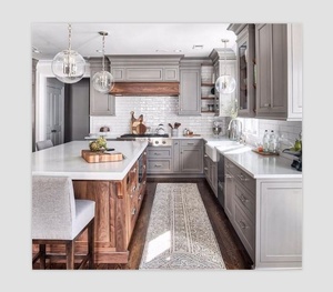 Armoire en bois massif de style américain, armoires de cuisine modernes avec îlot - Product Image 1