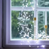 Guirlande lumineuse LED 50 LED 5m pour intérieur, alimentée par piles, fil de cuivre, décoration de Noël, mini étoiles, blanc chaud, avec bouton