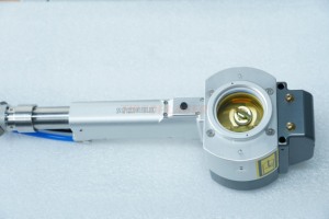 Lavadora Láser de Pulso de Fibra Móvil Industrial, Refrigerada por Agua, 200W, Limpiador de Óxido Láser Práctico, Adecuado para Limpieza de Metal <span class=keywords><strong>y</strong></span> Madera - Product Image 4