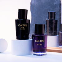 Vente en gros de flacons de parfum vides de 50ml design de luxe pulvérisateur à pompe de sérigraphie en verre noir diffuseur d'emballage OEM unique
