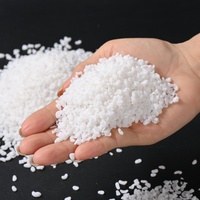 Poudre de mélange maître en plastique transparent de qualité film soufflé avec sel de sulfate de sodium pour application de moulage par soufflage SUXUAN