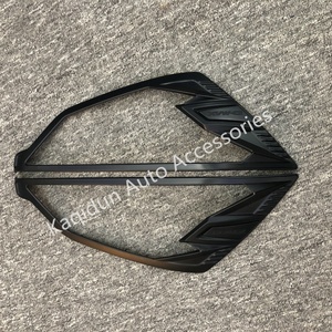 ชุดแต่งรถยนต์ KQD แบบเต็มชุด อุปกรณ์ตกแต่งรถยนต์ ชิ้นส่วนตัวถังรถยนต์ สำหรับ ISUZU D-MAX ปี 2020 ขึ้นไป - Product Image 5