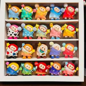 Caja Sorpresa de Colección <span class=keywords><strong>YOYO</strong></span> Tilted Head, Figuras Coleccionables Kawaii en Miniatura, Venta al Por Mayor para Minoristas, Regalos - Product Image 1