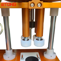 Halbautomatische 4-Rad-Schraubverschlussmaschine aus Edelstahl 304 mit Manueller Beladung für Getränke- und Chemieindustrie