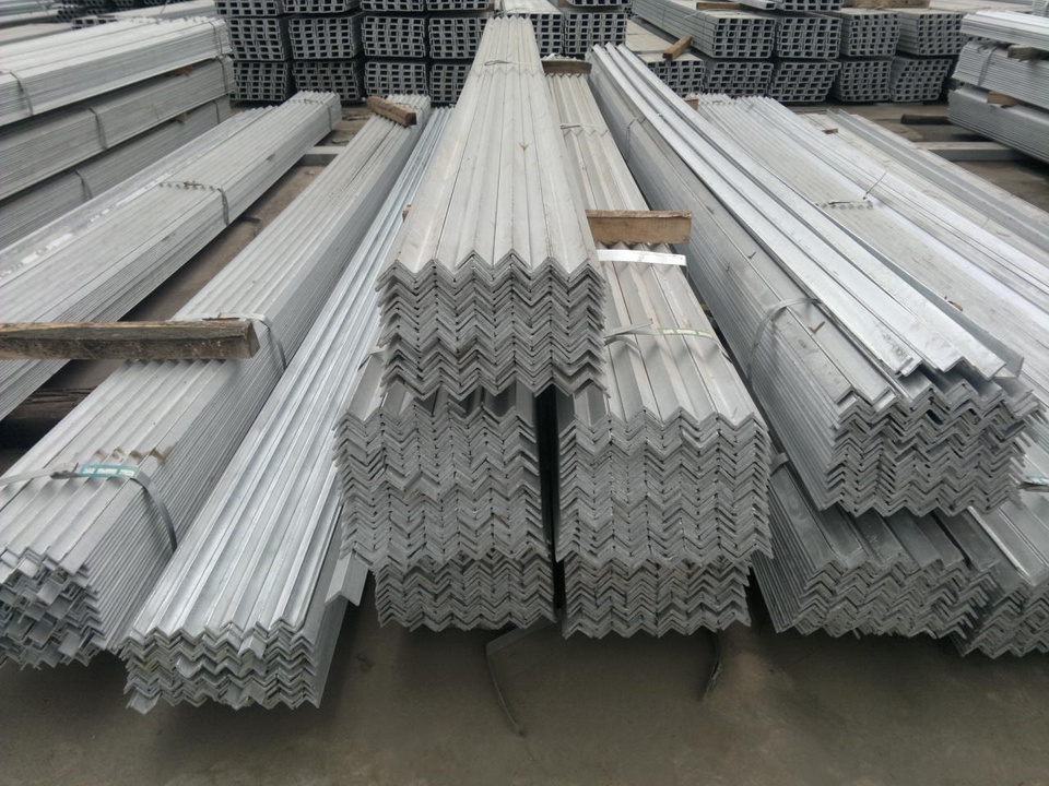 Mild Steel Angle Irons Mild Steel Angle Irons
