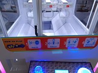 Игровой автомат-кран с 9 ячейками, монетоприемником, регулируемым процентом выигрыша, металлическим и железным корпусом, гарантия 1 год для торговых центров